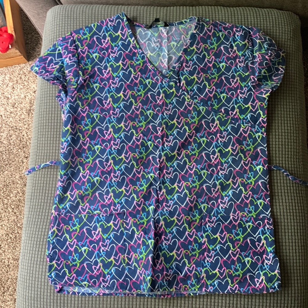 Heart scrub top